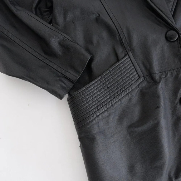 Vintage Petite Sophisticate  Black Button Down Leather Jacket Size Small - Picture 8 of 13